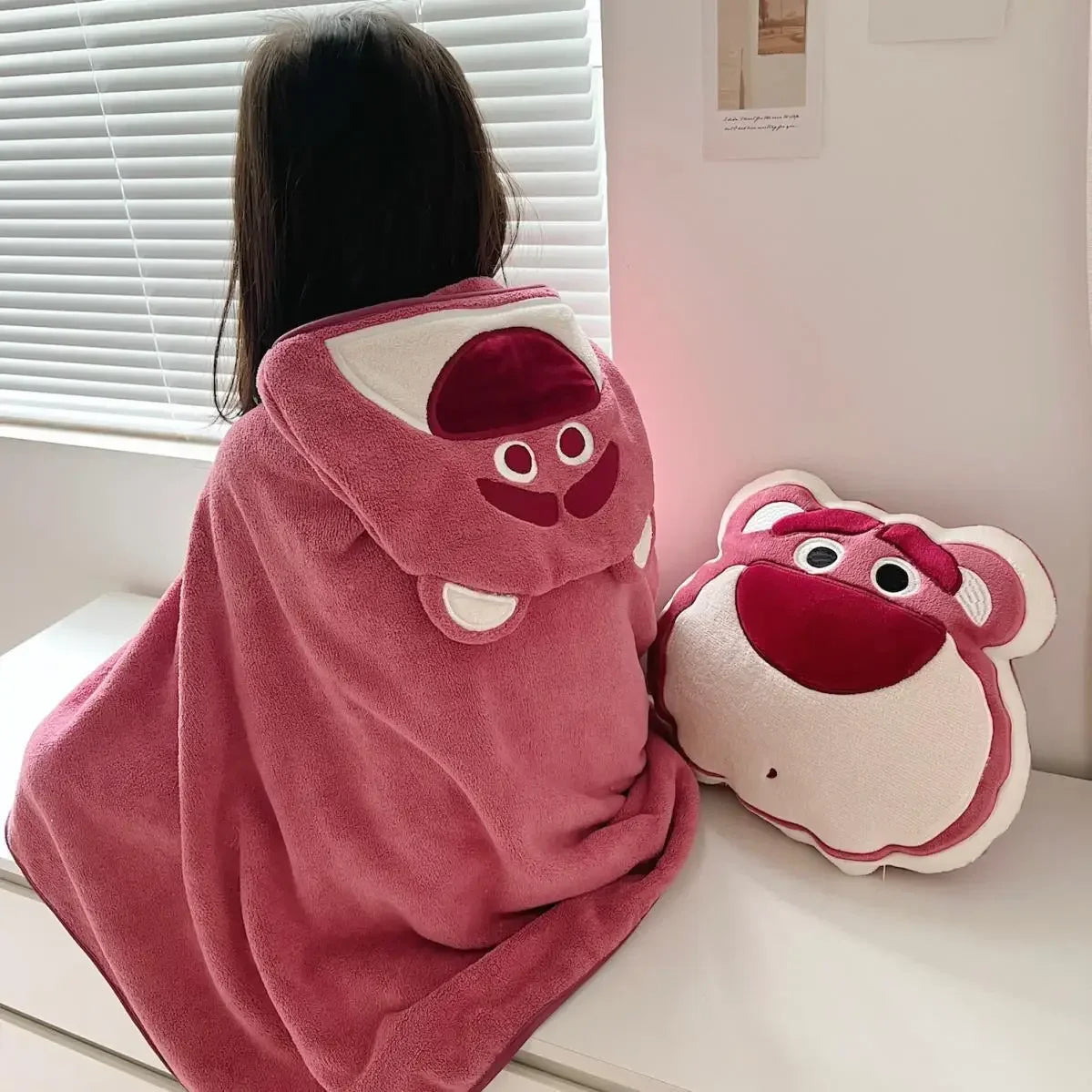 Cute Baby Hooded Bath Towel for Children Super Soft Absorbent Bathrobe