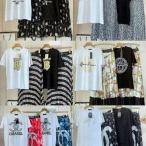 Chic Two Pieces Women's T-Shirt & Pleated Skirt Sets